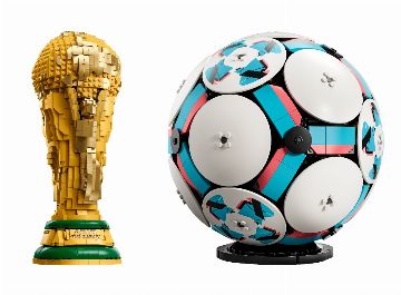 Sets LEGO Éditions FIFA Coupe du Monde 2026 : le Ballon (43019) et le Trophée officiel (43020) en briques